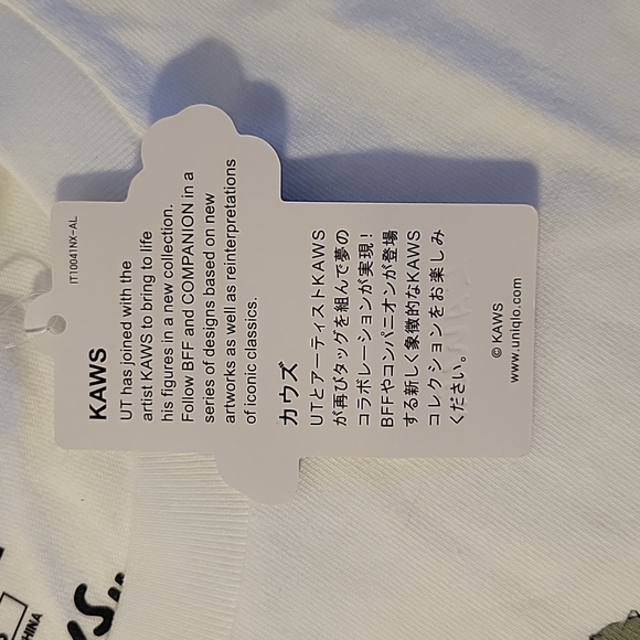 NWT Uniqlo Kaws tshirt - Picture 6 of 6